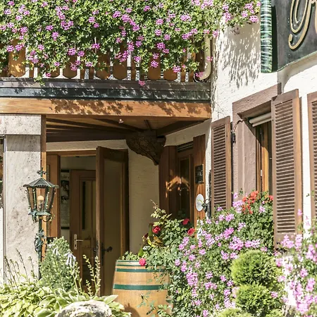 - Landgasthof Rebstock Hotel