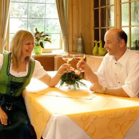 Hotel - Landgasthof Rebstock 3*