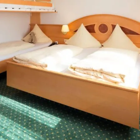 - Landgasthof Rebstock 3*