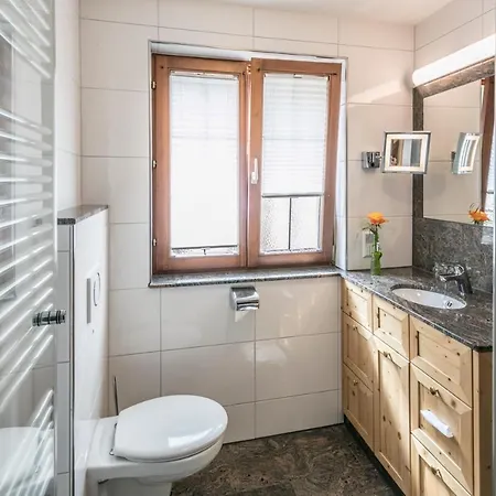 - Landgasthof Rebstock Nimburg