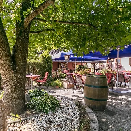 - Landgasthof Rebstock 3* Nimburg