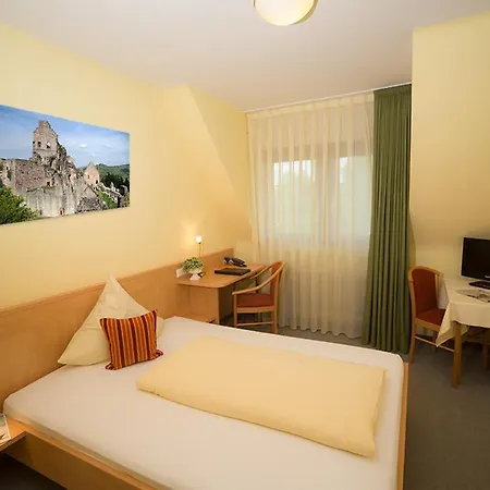 - Landgasthof Rebstock 3* Nimburg